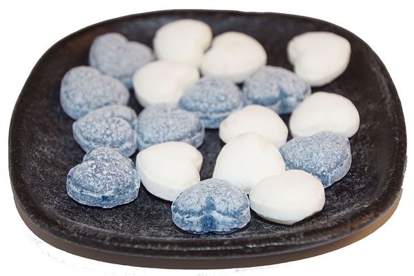 Produktbild f&ouml;r Hj&auml;rtan vita/bl&aring;a &ouml;rtkarameller l&ouml;svikt Produktbild f&ouml;r Hearts white / blue herbal candies loose weight 