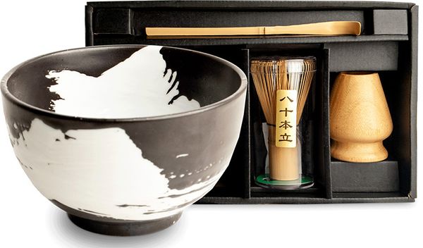 Matcha set i krt 4-delar - Akai Neko Matching set in cardboard 4-pieces - Akai Neko