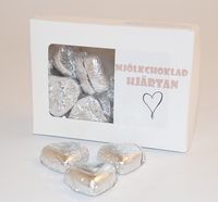 Produktbild för Chokladhjärtan silver papper i ask C