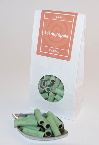 Lakrits/äpple godis i ståpåse