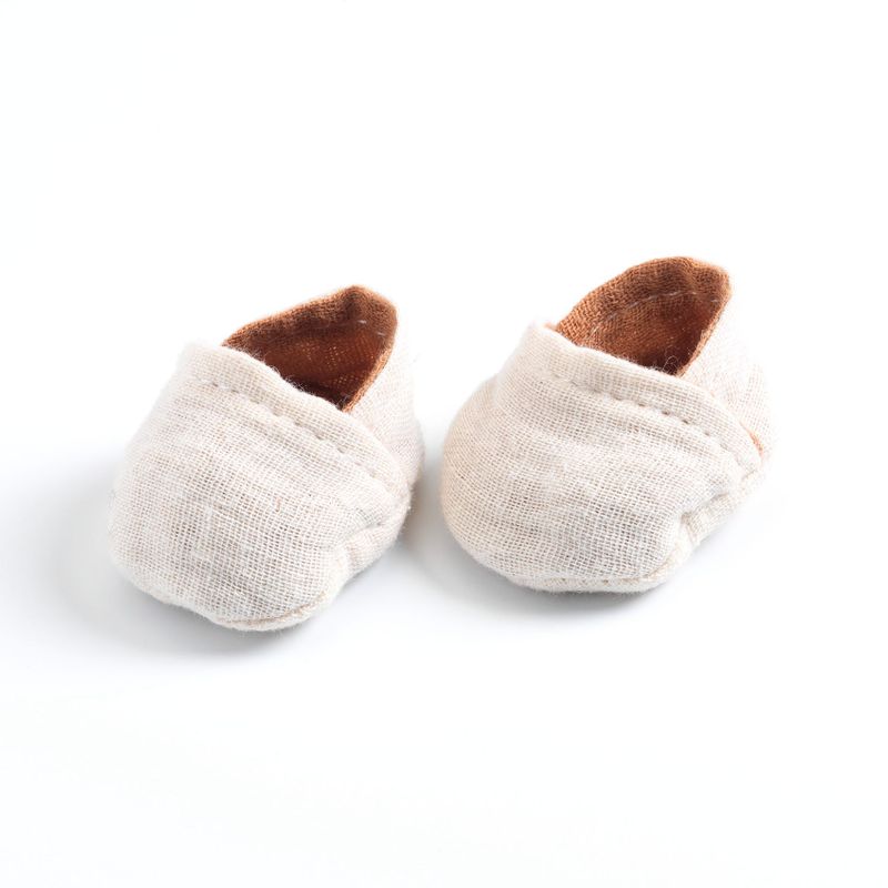 3 pairs of slippers -dolls clothing