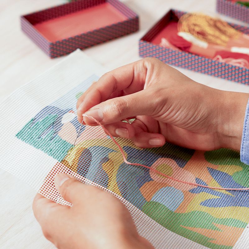 Atelier 65, Needlepoint