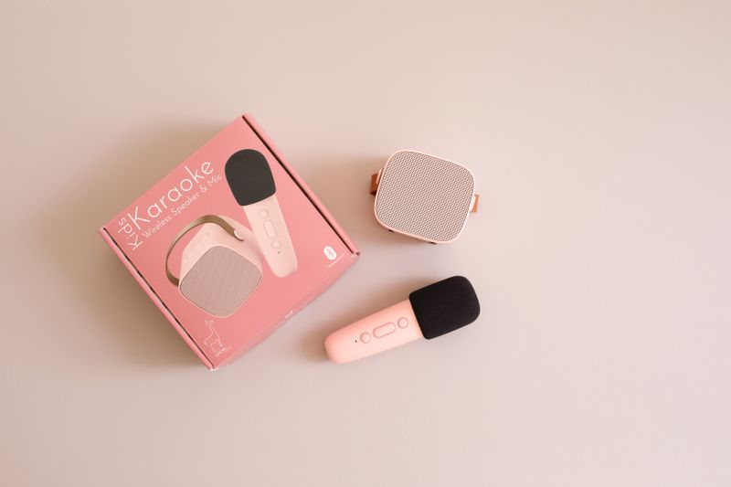 Bluetooth Speaker With Wireless Microphone - Rose