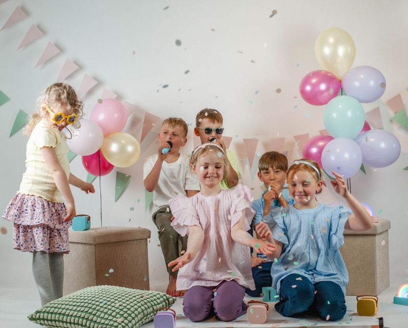 Bluetooth Speaker With Wireless Microphone - Rose