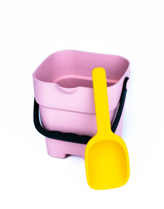 Silicone Collapsible Bucket Pinkish