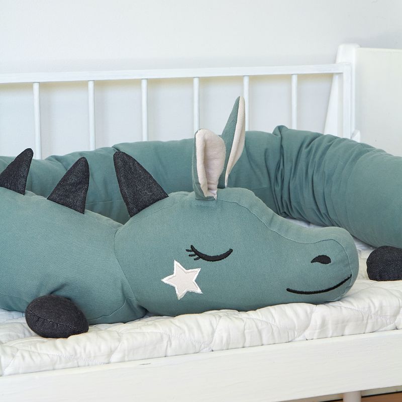 LONG DRAGON