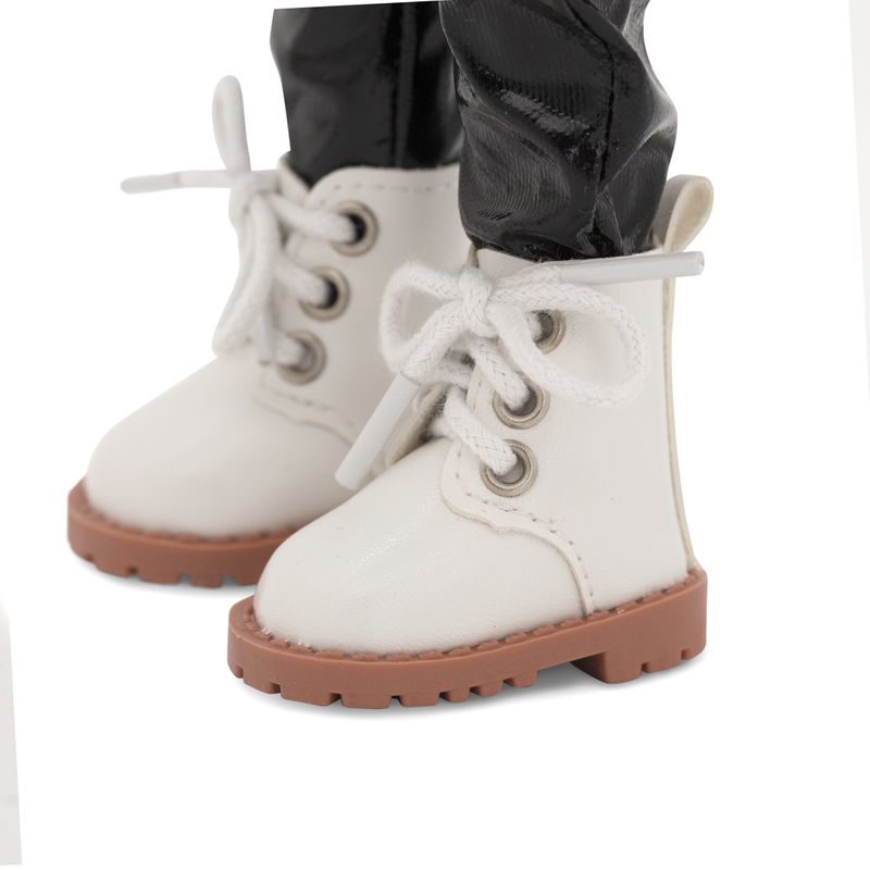 Billie in a Plaid Shirt