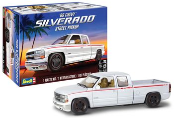 Revell 14538 1999 Chevy Silverado Custom Pickup Plastbyggsats