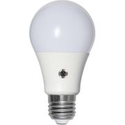 LED Lampa Normal Illumination med ljussensor 5,2W E27 Opal