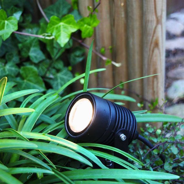 Markspot Nova från LightsOn Garden Plug & Play