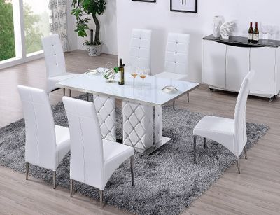 Art.721 Matbord med stolar i vit färg 