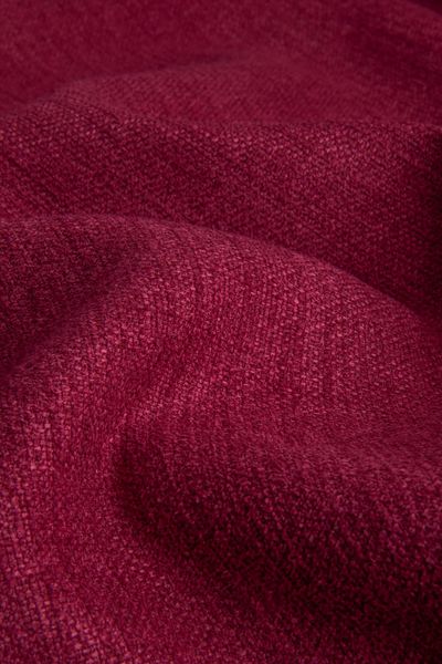 Tara m&ouml;rkr&ouml;d