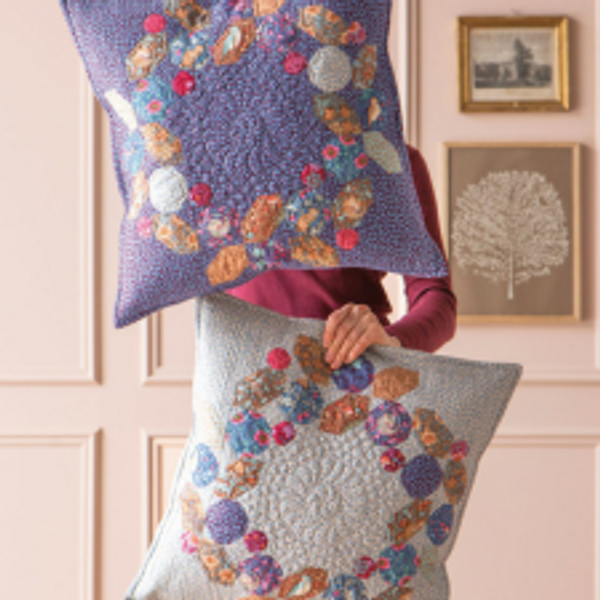 Squirreldream Hibiscus &ndash; Tilda Fabrics/ Hibernation, Hos Gittes