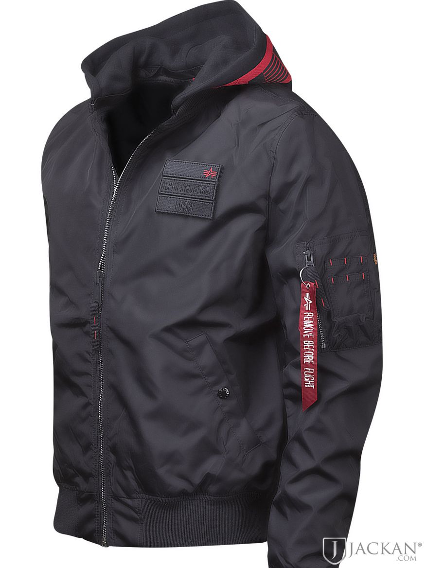 Hood custom i svart/rött från Alpha Industries | Jackan.com