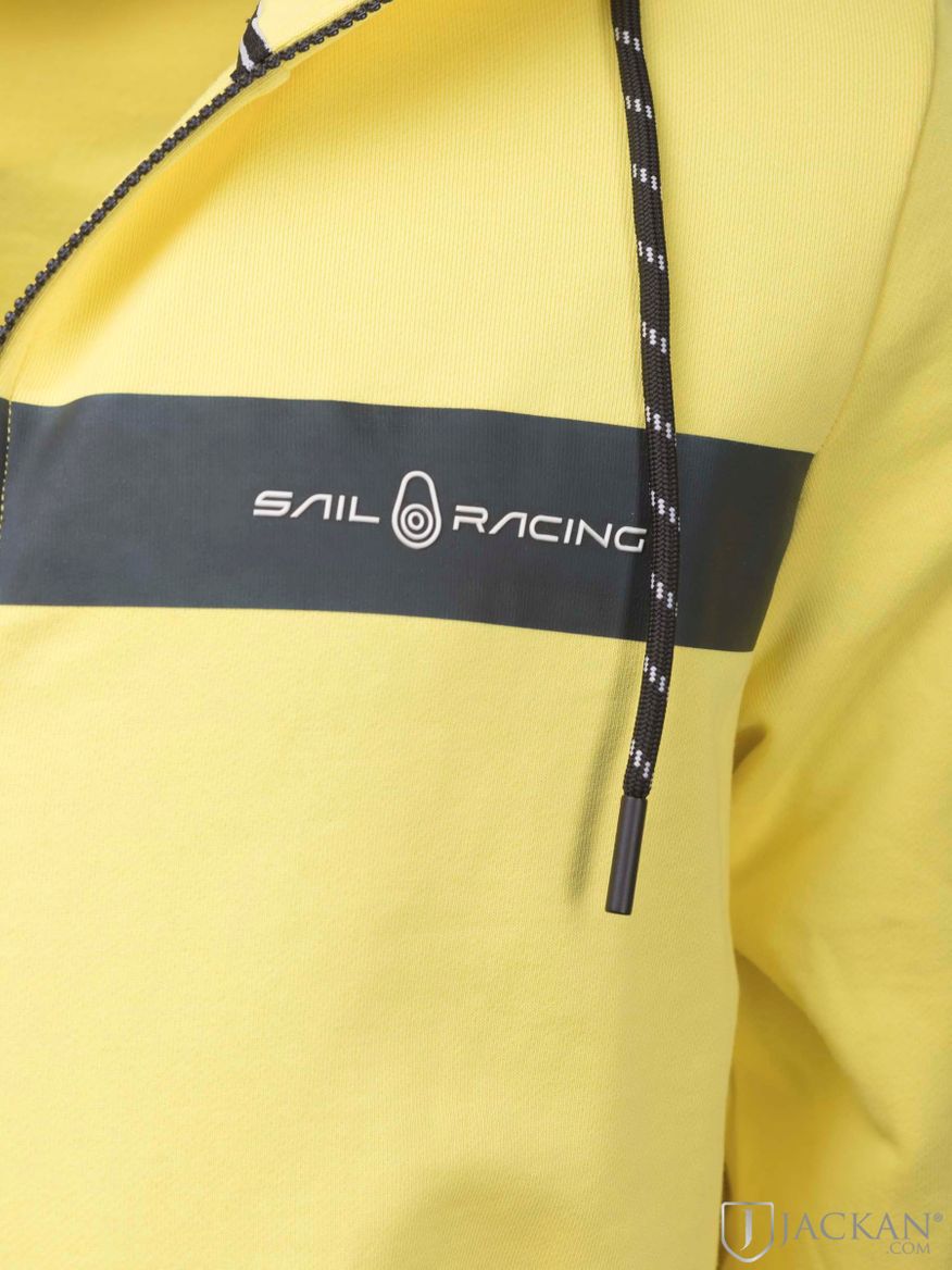 Helmsman zip hood i gult från Sail Racing | Jackan.com