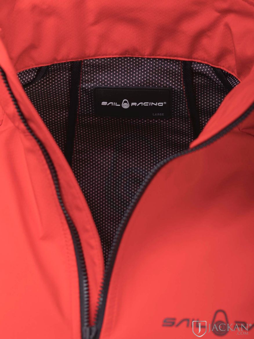 Spray Softshell in rot von Sail Racing | Jackan.com