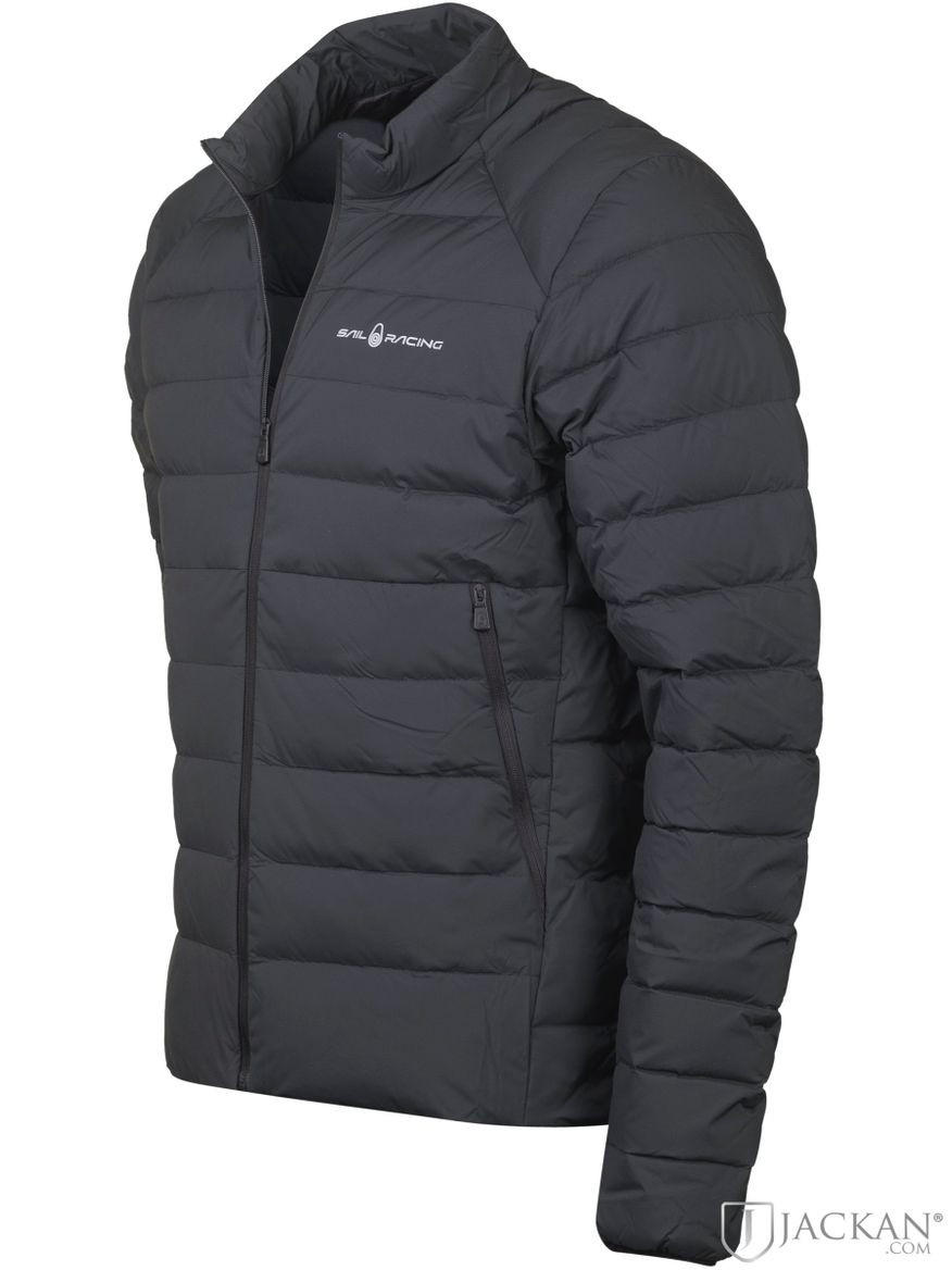 Spray Down Jacket i svart från Sail Racing | Jackan.com