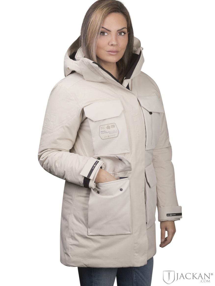 W Glacier Parka i beige från Sail Racing | Jackan.com