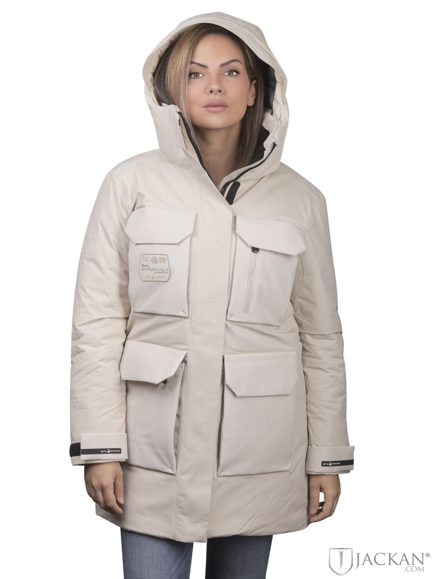 W Glacier Parka i beige från Sail Racing | Jackan.com