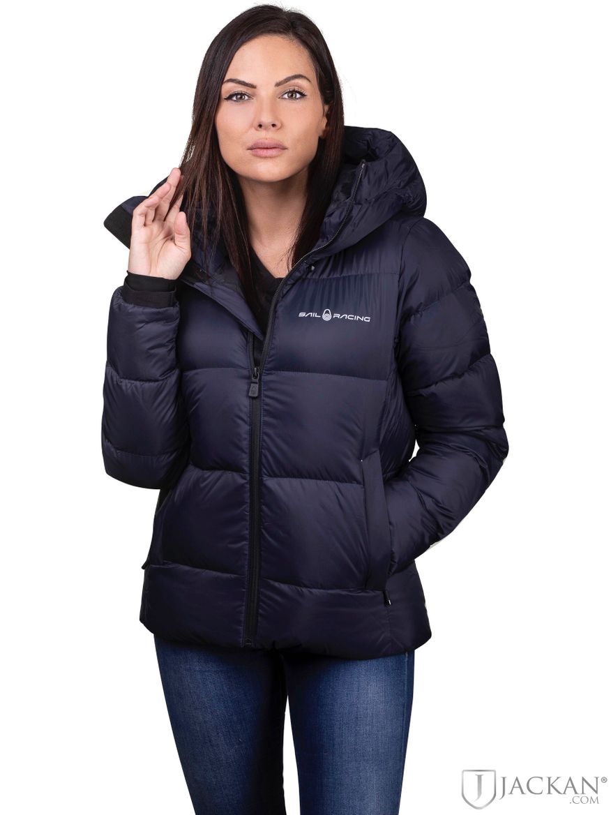 W Cloud Down Hood jacket i blått från Sail Racing | Jackan.com