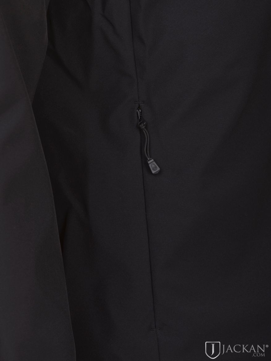 Spray Softshell Jacket i svart från Sail Racing | Jackan.com