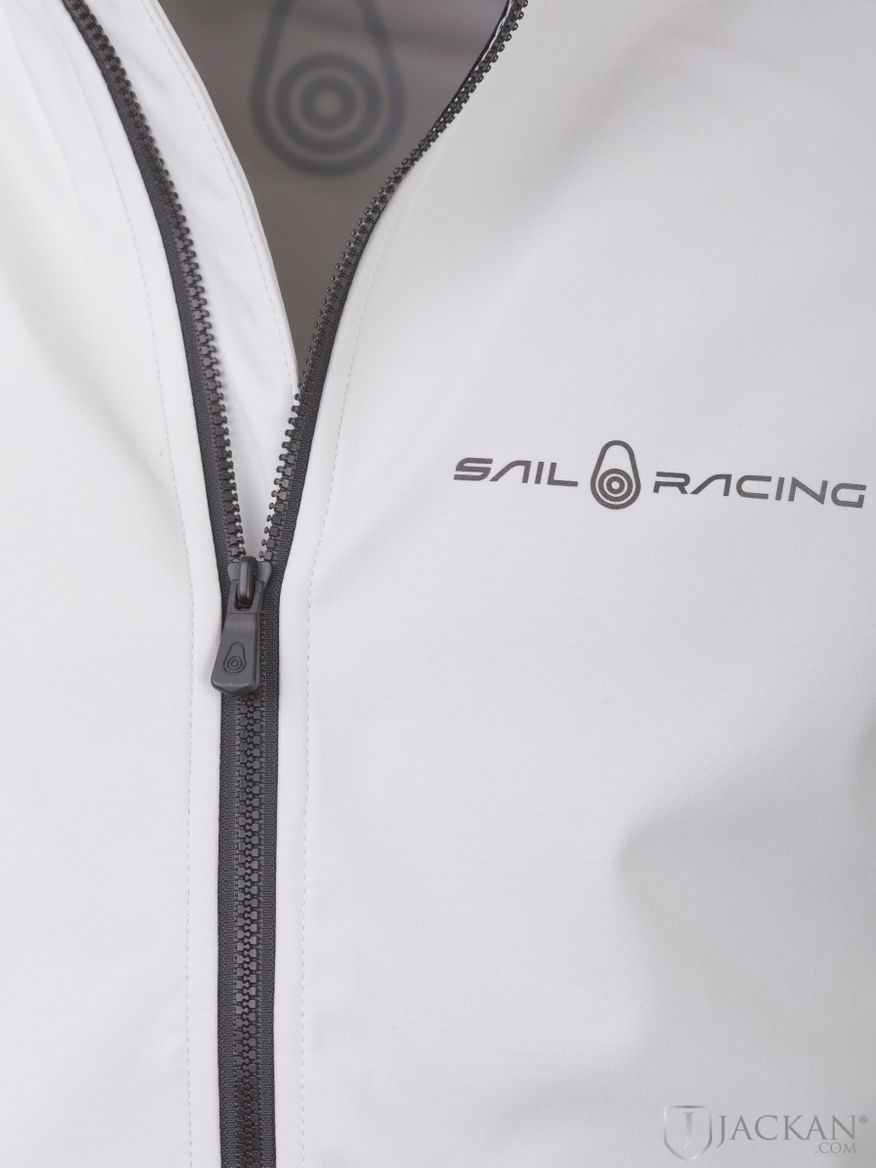 Spray Softshelljacke in weiß von Sail Racing | Jackan.com