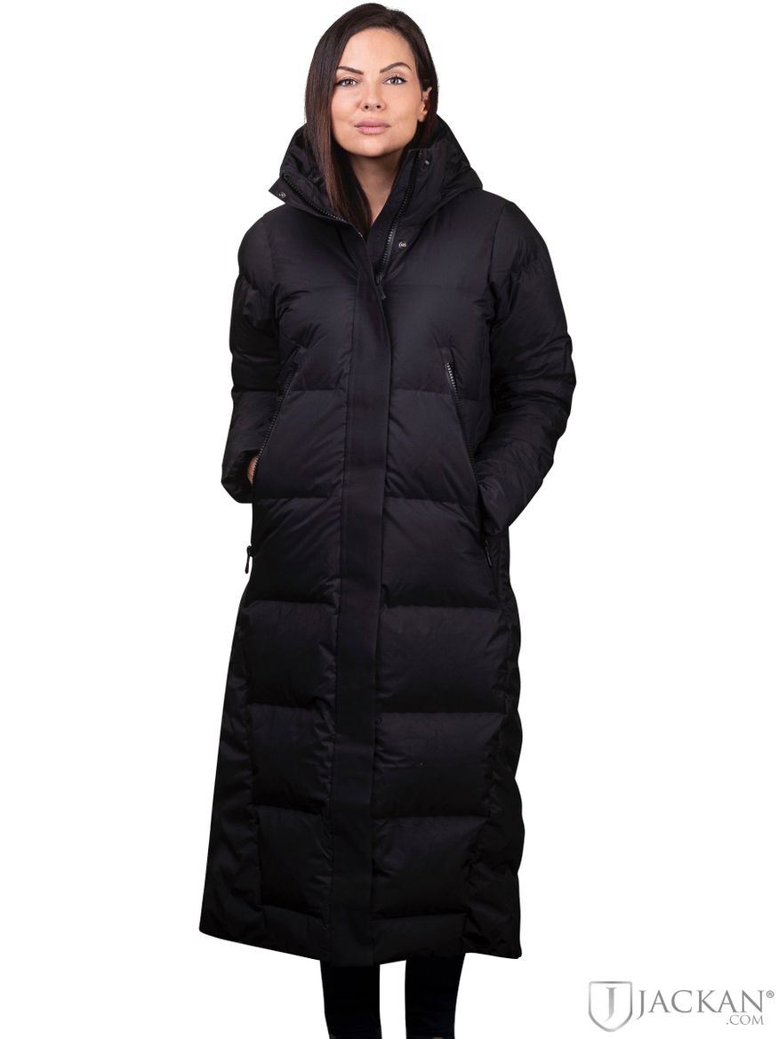 W Race Edition Down Coat i svart från Sail racing | Jackan.com