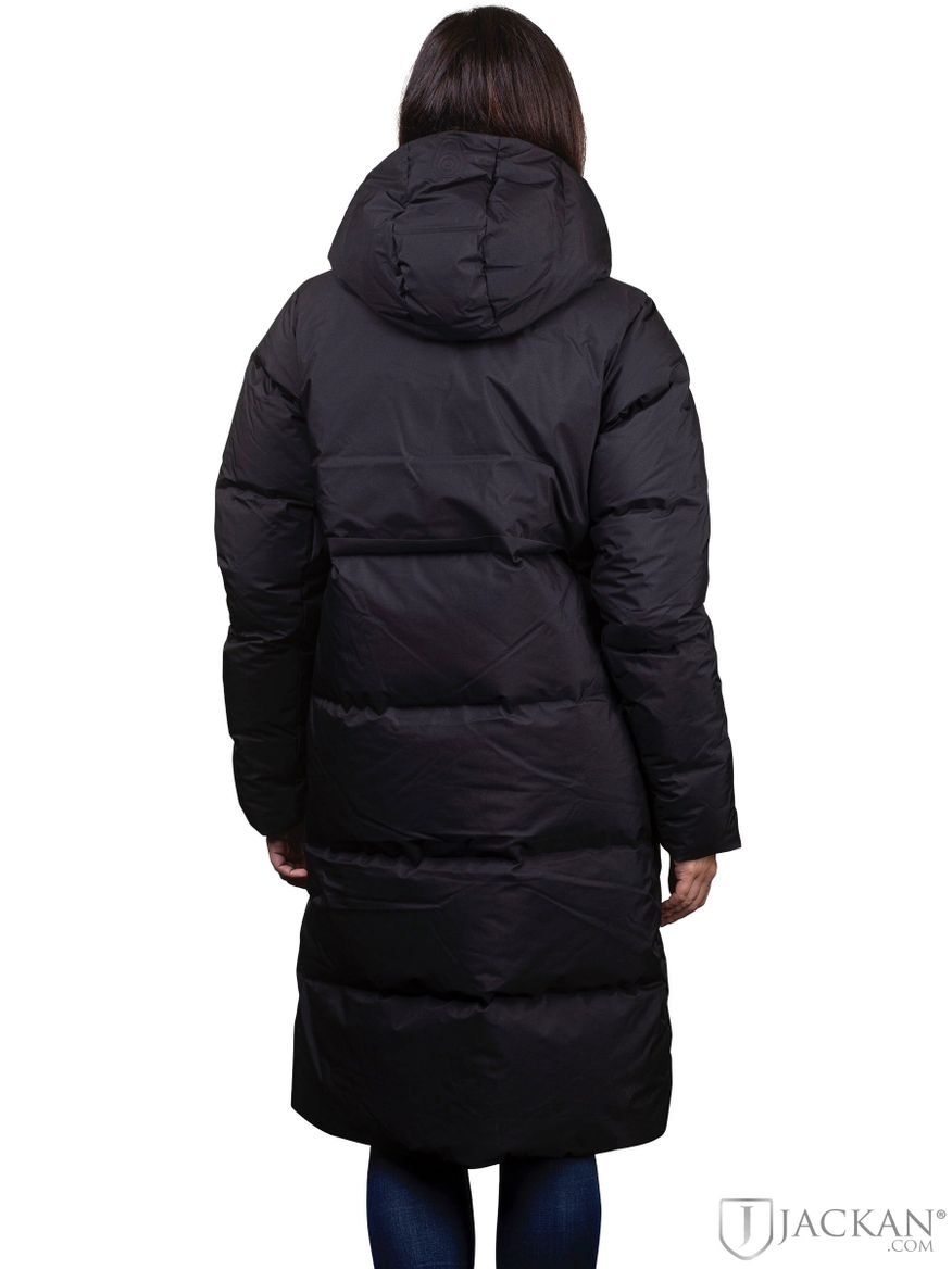 W Race Edition Down Parka i svart från Sail racing | Jackan.com