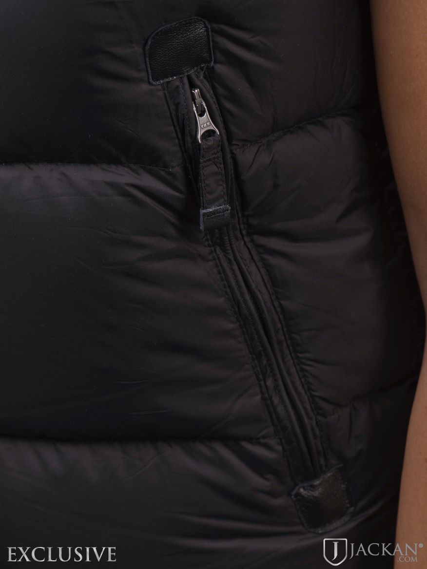 Stella Vest Puffer in schwarz/natur von Cedrico | Jackan.com
