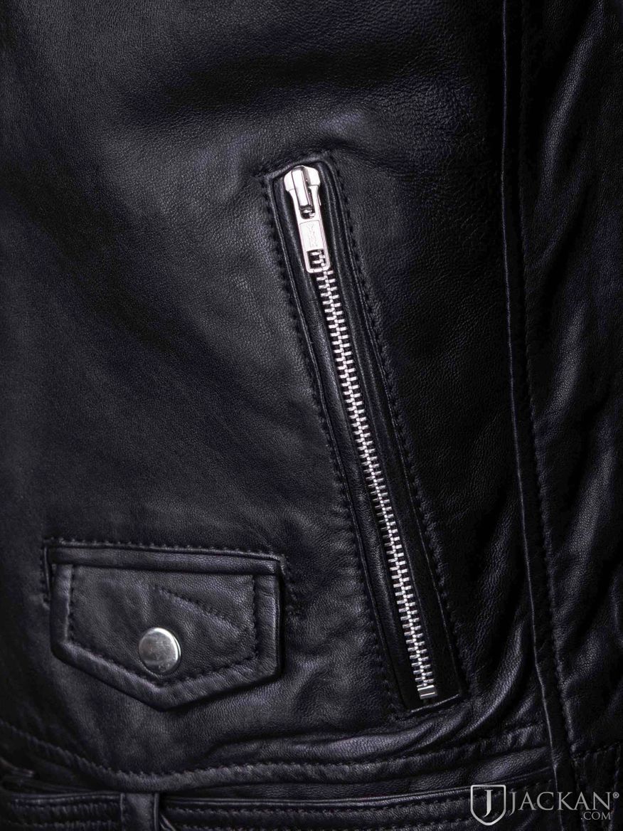 Brice Belted Leather Jacket i svart från Jofama | Jackan.com