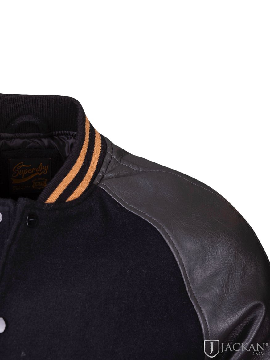 College Varsity Bomber Jacket i svart från Superdry | Jackan.com