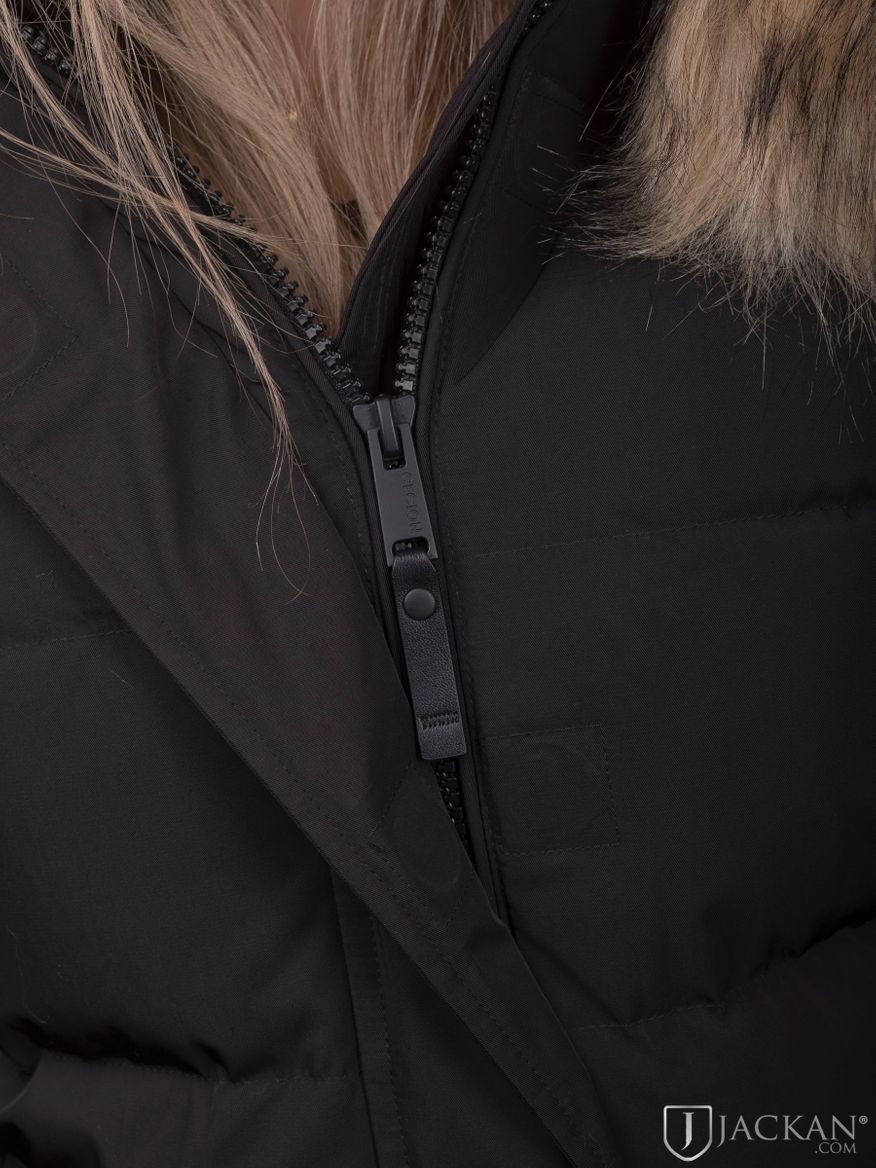 Arosa Winter Fake Fur i svart/natur från Cecion | Jackan.com