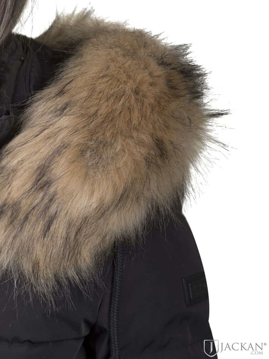 Arosa Winter Fake Fur in schwarz/natur von Cecion | Jackan.com