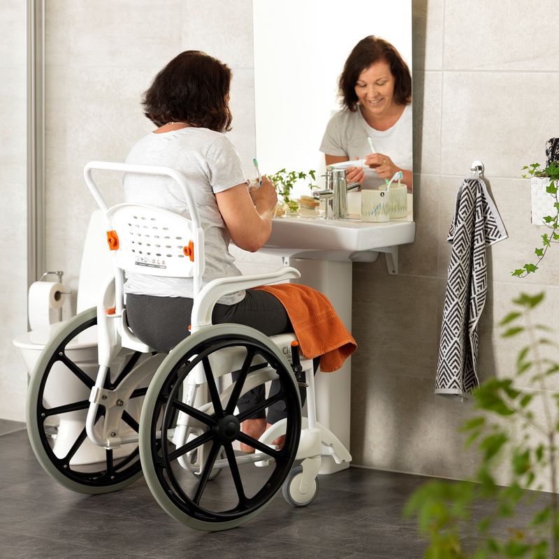 Dusch- och toalettstol - Etac Clean 24" - KEEPON.SE