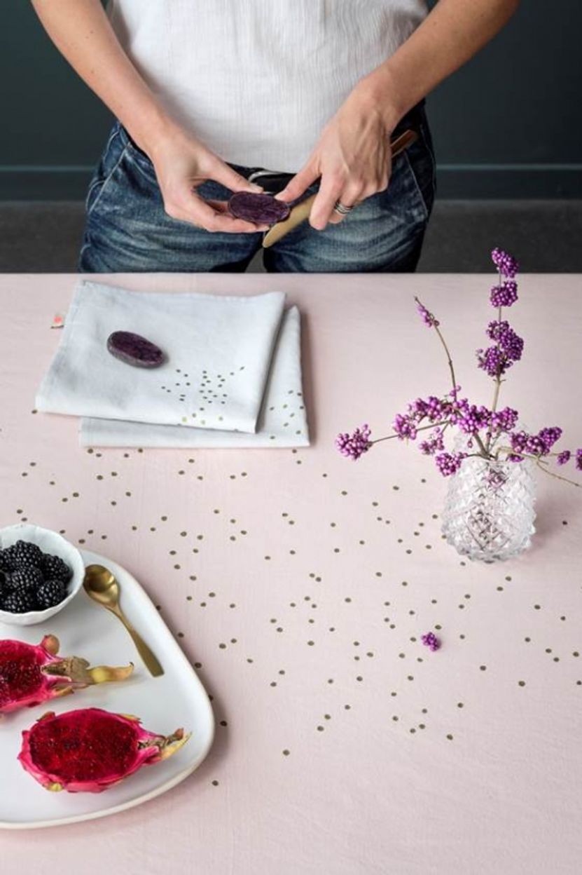 Tablecloth Biscuit 250cm