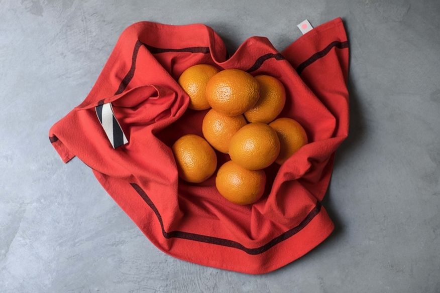 K&ouml;kshandduk R&auml;nder Paprica | Sufraco House of Fine Brands