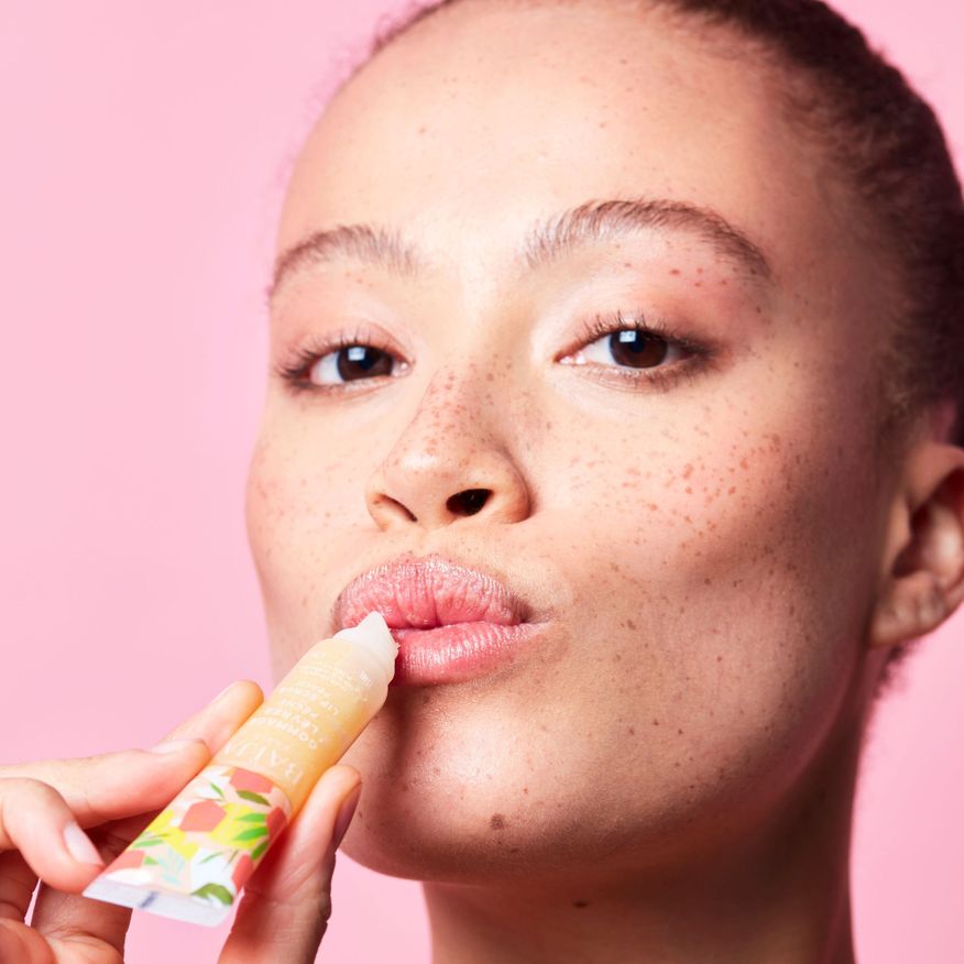 Lip Scrub 15ml Peach| Sufraco House of Fine Brands
